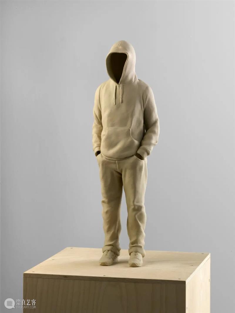 艺术家 | 欧文·沃姆 Erwin Wurm 博文精选 Thaddaeus Ropac 欧文 沃姆 Wurm 艺术家 作品 问题 雕塑 概念 日常生活 时代 崇真艺客